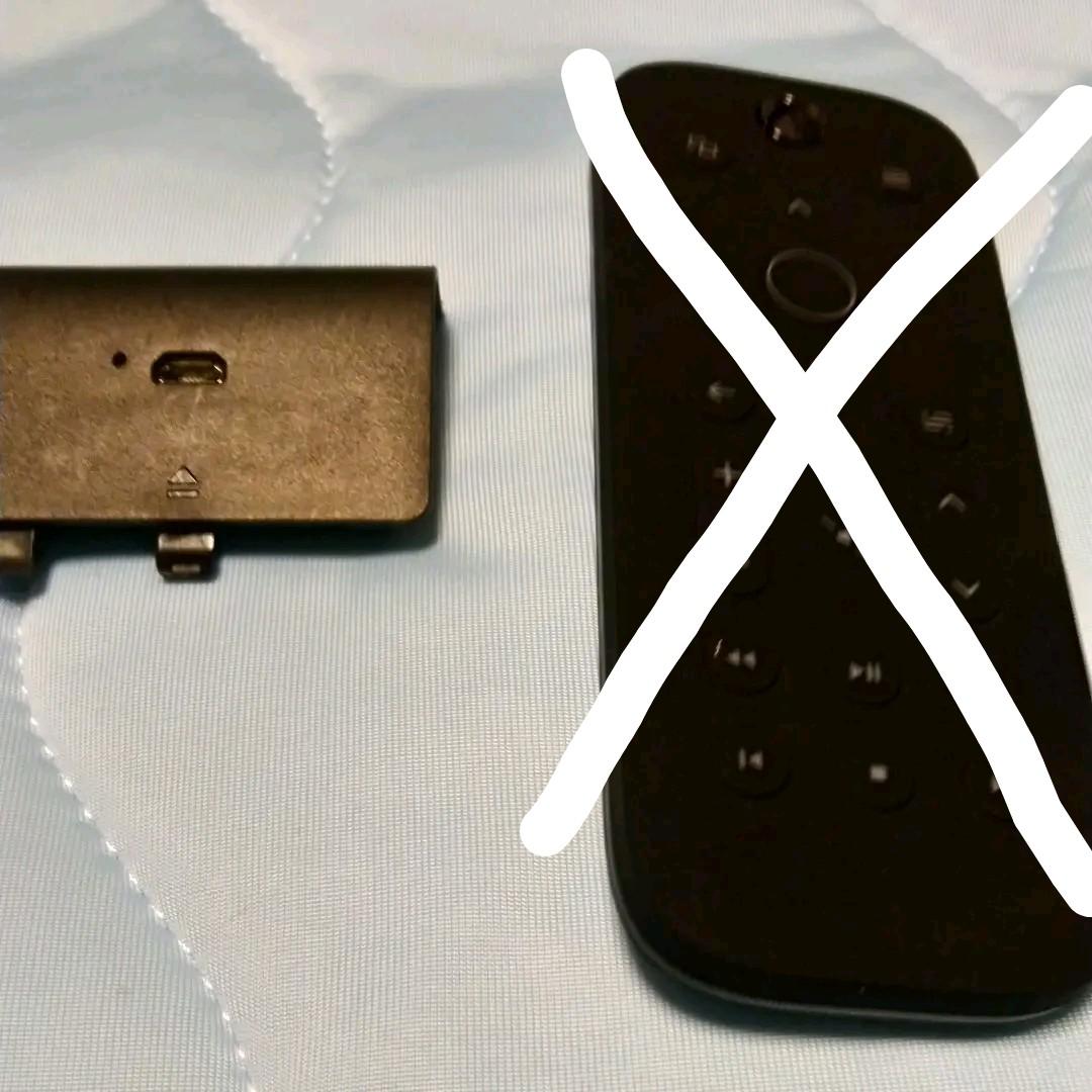 Xbox One   本体　+　チャージキット