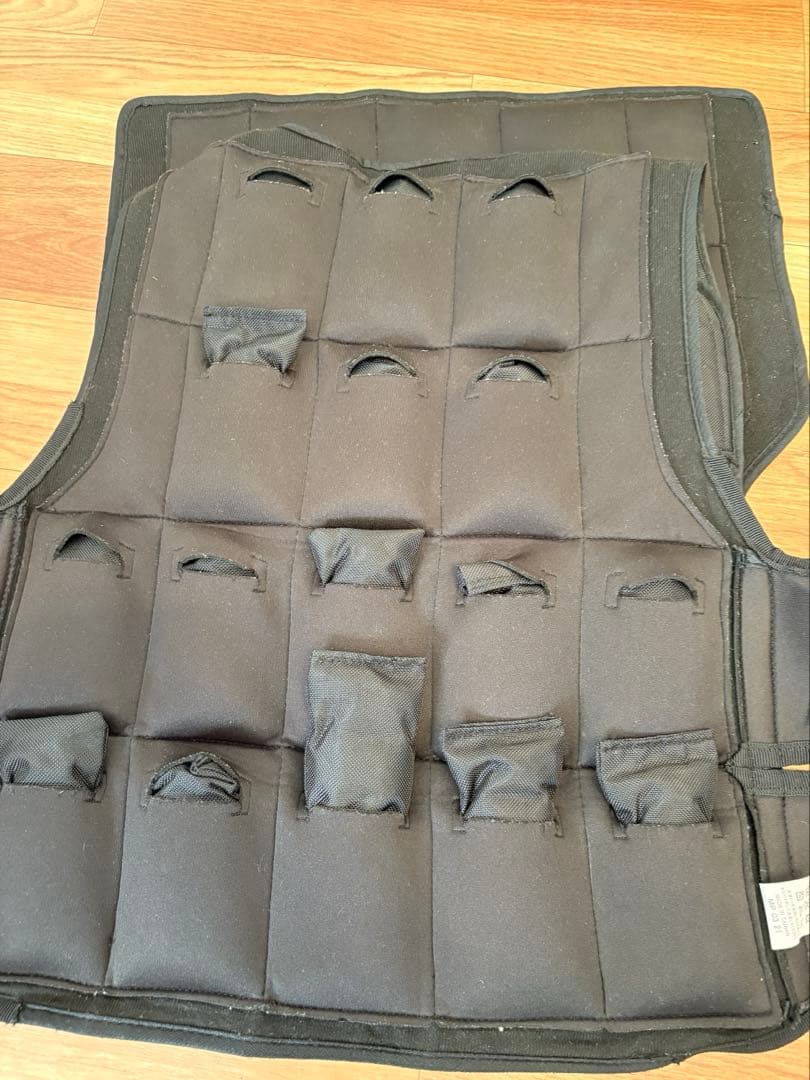 ミズノ　ウェイトベスト10kg砂袋重量任意調整可能