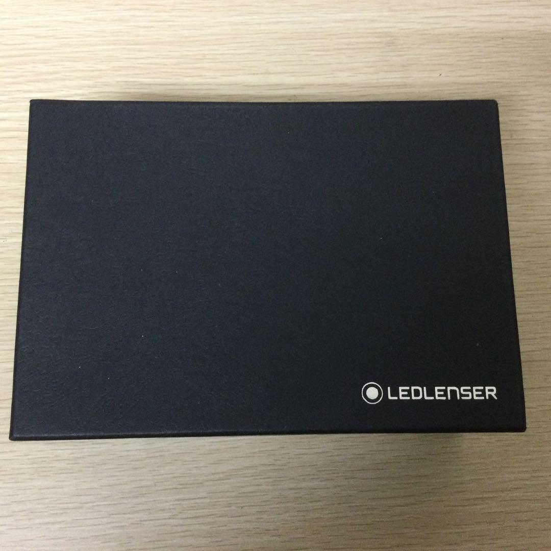 LED LENSER　充電式LEDライト　P5R500897　【箱付き美品】