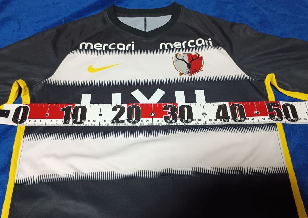 【匿名配送】【入手困難】鹿島アントラーズ　トレマ　黒　白　黄　ユニホーム