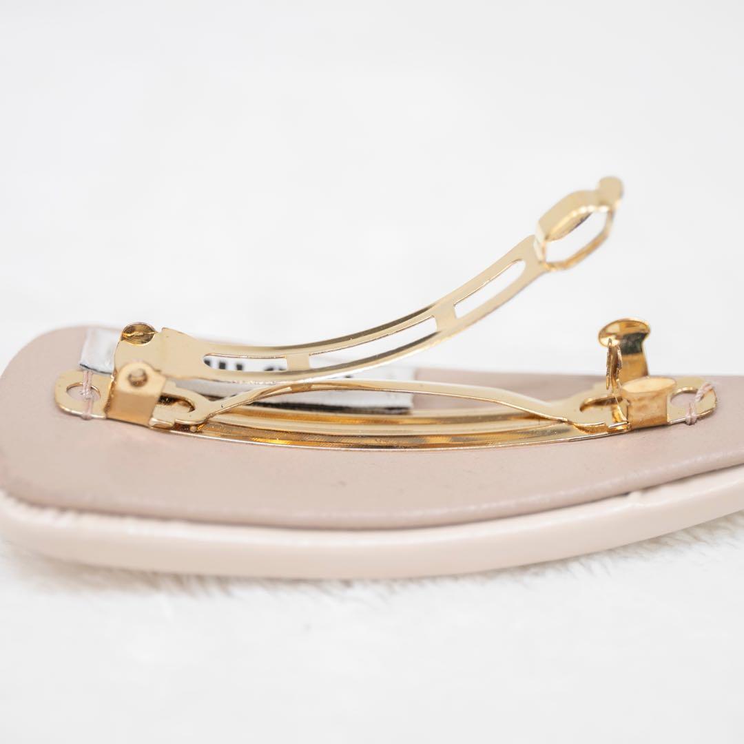 ミュウミュウ ヘアピン ヘアクリップ バレッタ ベージュ レディース 正規品