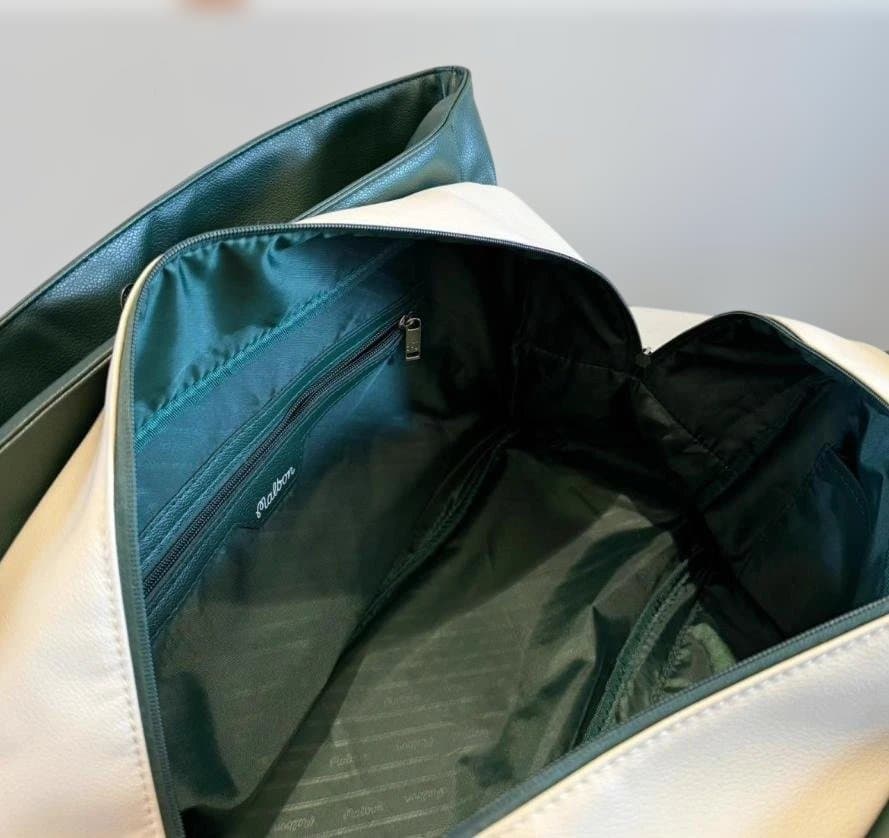 Malbon ゴルフ ウェアバッグ2層式大容量PUレザー防水シューズ収納付き ✨