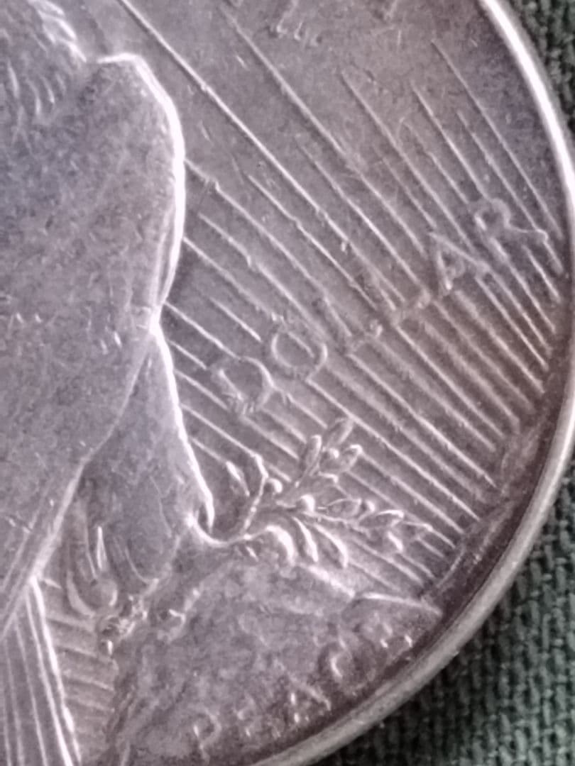 と*の様 (5205)1926 US．アンティーク　ピースダラー銀貨　ユー