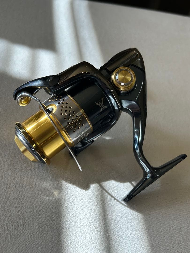 SHIMANO シマノ　１０　ステラ　C2500HGS