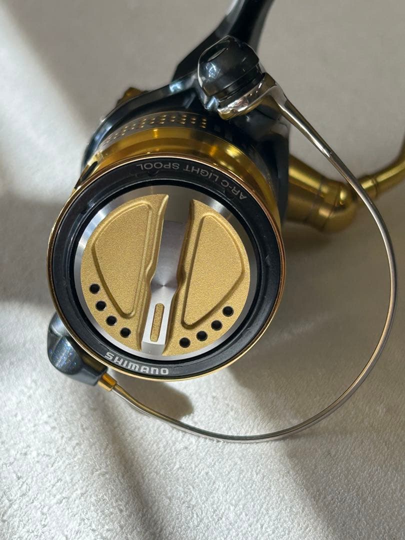 SHIMANO シマノ　１０　ステラ　C2500HGS