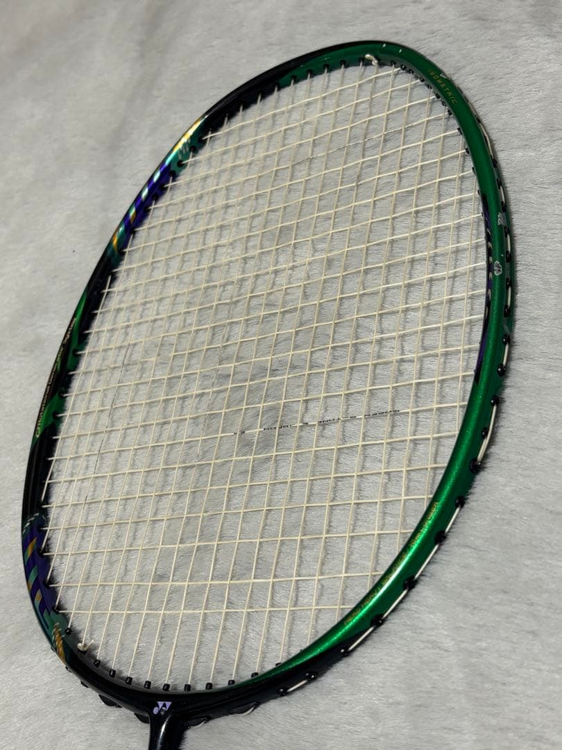 YONEX ヨネックスアストロクス99 LCW リーチョンウェイ モデル4UG5