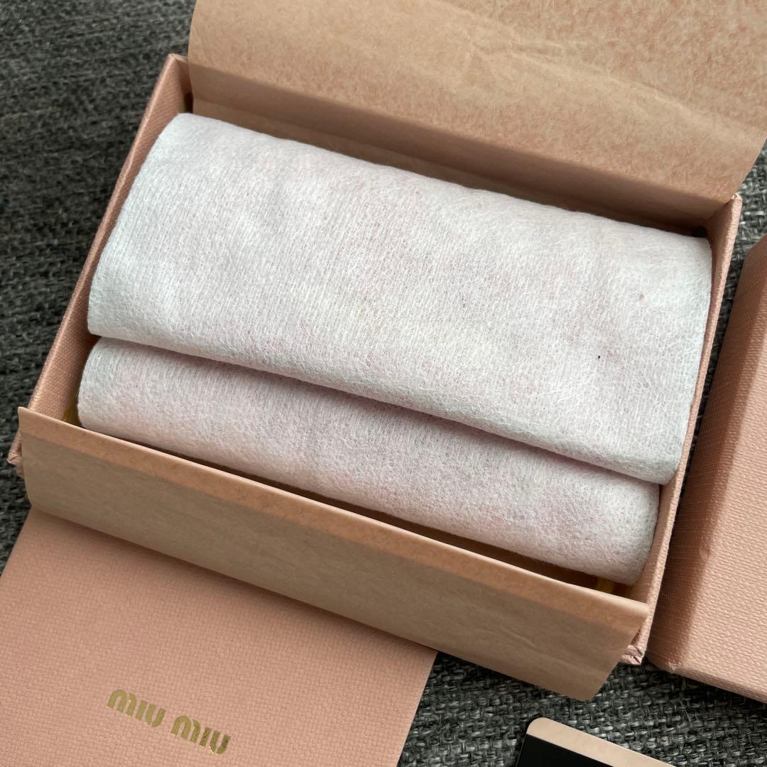 miu miu 三つ折り財布 ピンク