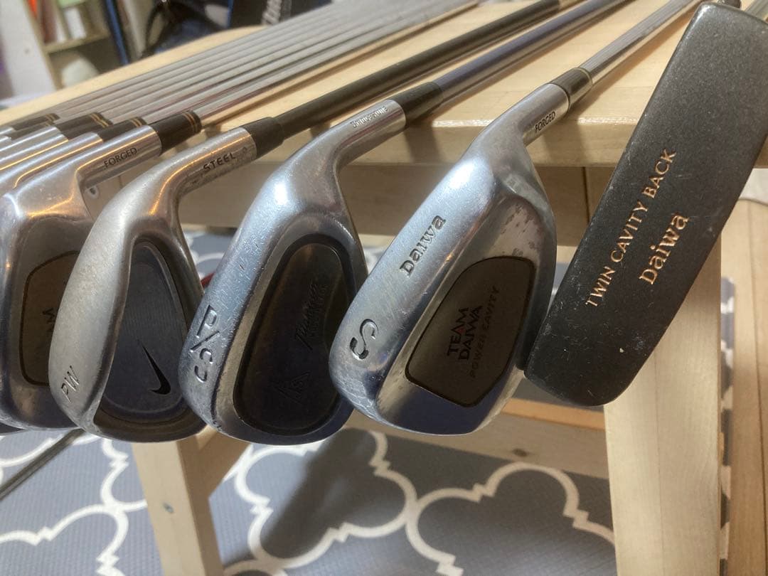 Daiwa ブリヂストン　他　クラブセット　キャディバッグ　アイアン　初心者向け