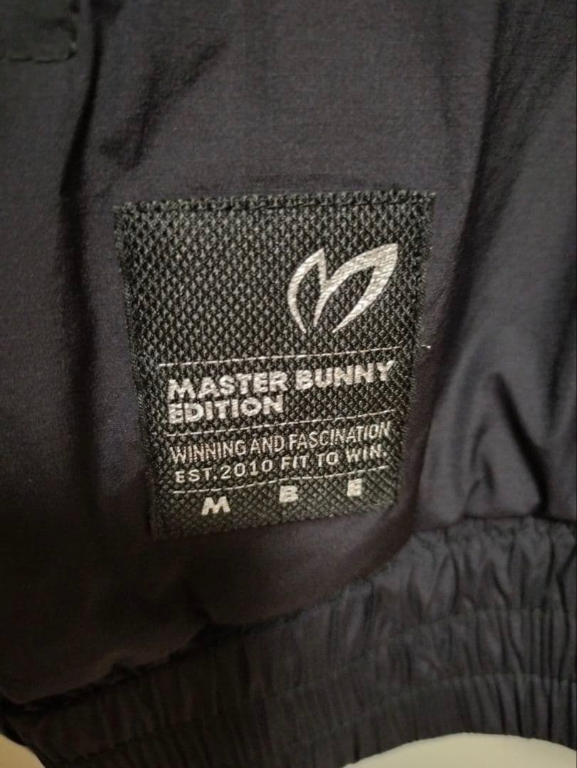 MASTER BUNNY EDITION ジャケット 黒 サイズ4 ナイロン