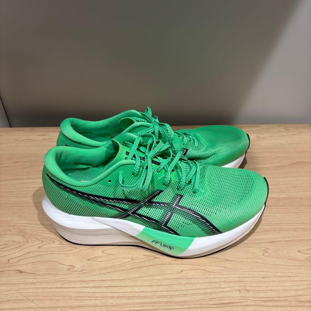 アシックス　マジックスピード5 ２６.５センチ