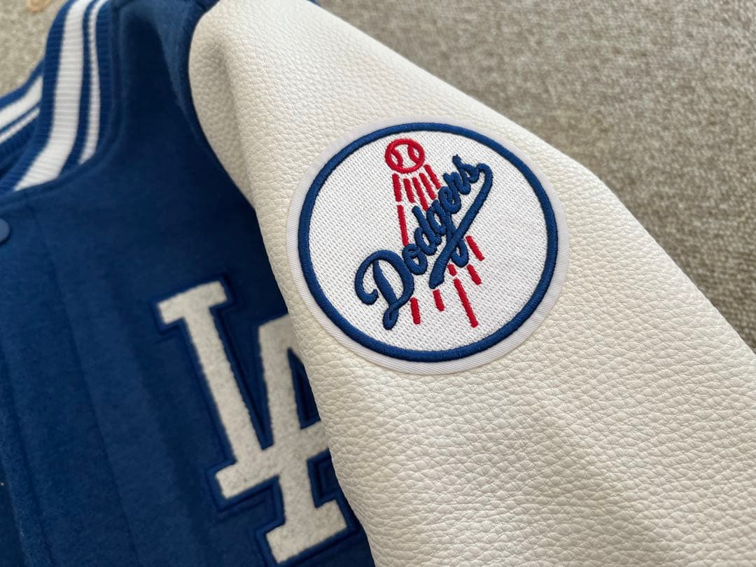 新品試着のみ ドジャース スカジャン Dodgers