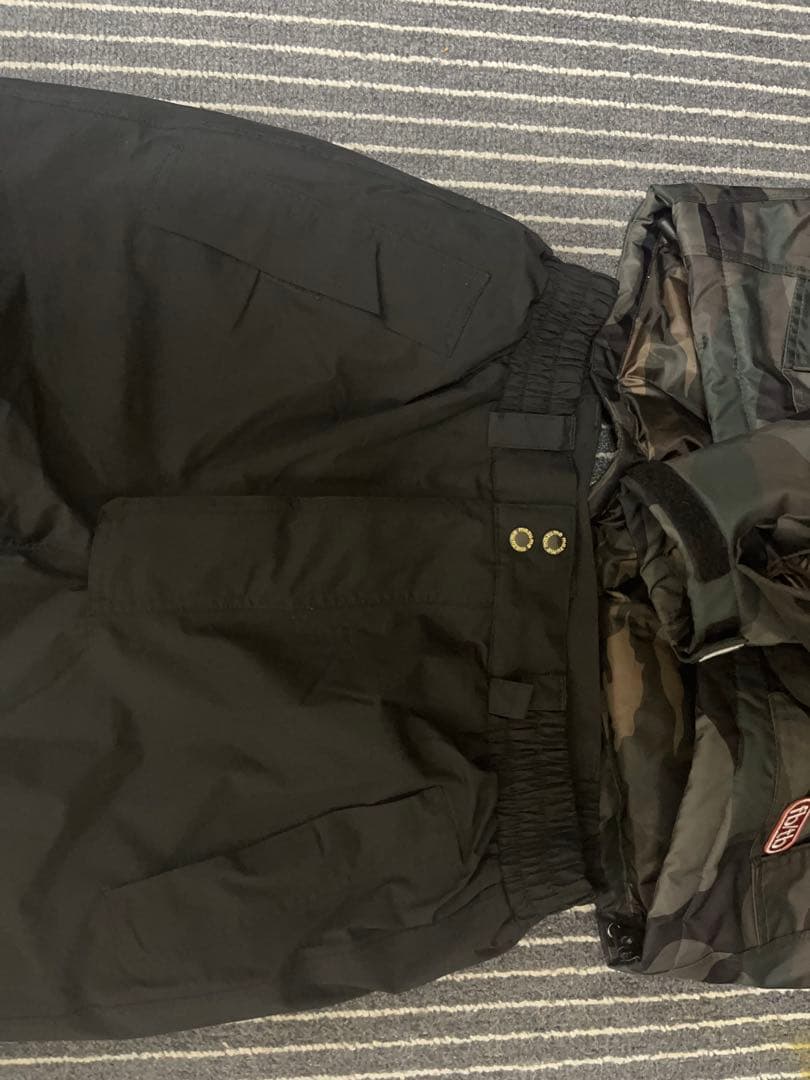 新品MAZUMEマズメ カモフラージュ 防寒着フィッシングスーツ