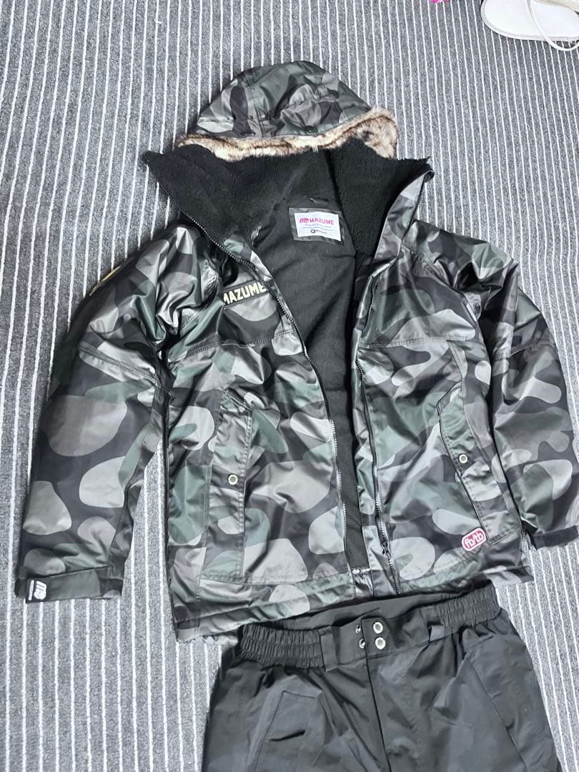 新品MAZUMEマズメ カモフラージュ 防寒着フィッシングスーツ
