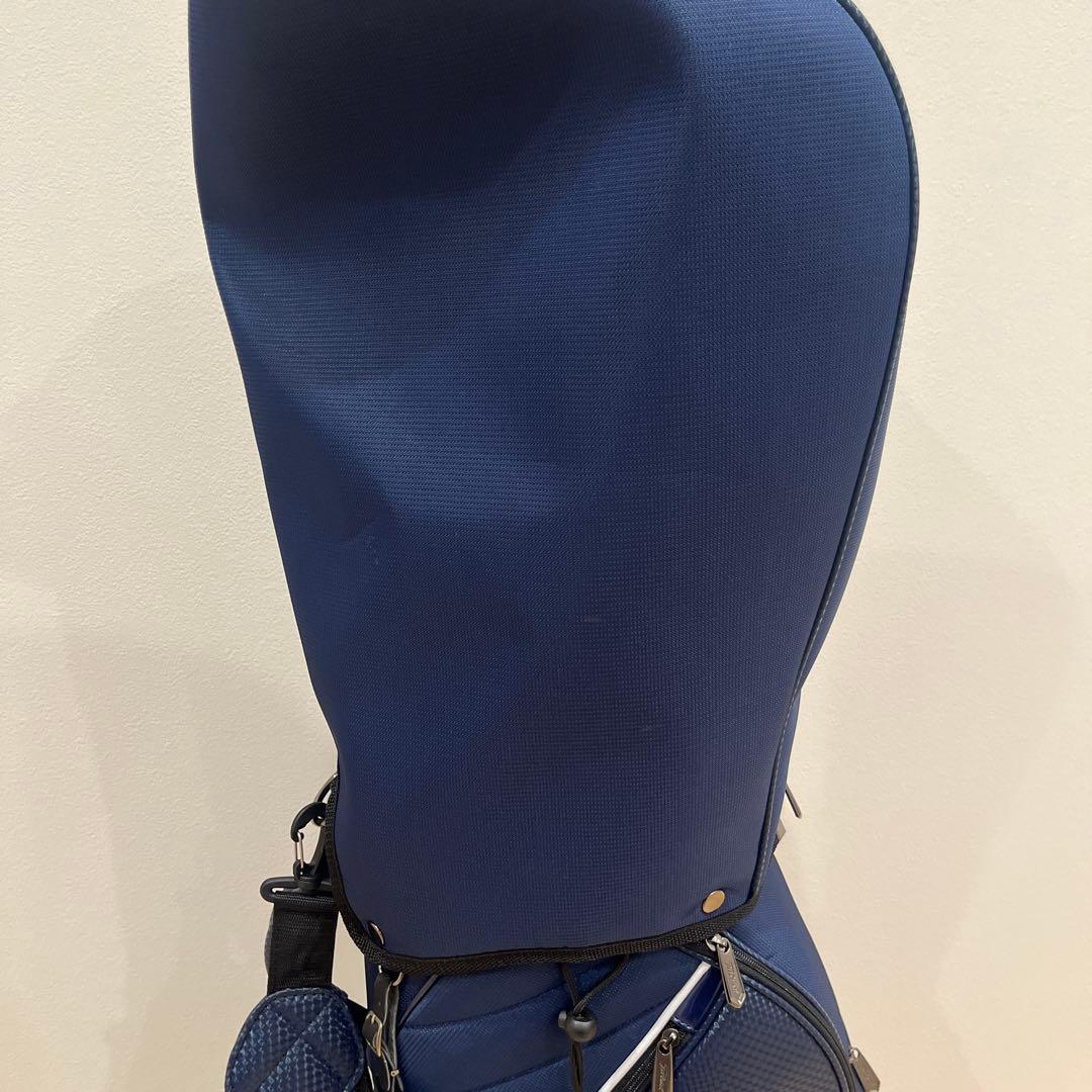 美品　タイトリスト　キャディーバッグ　ブルー　収納多数　軽量　すぐ使える