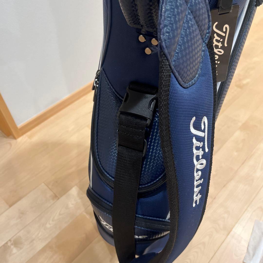 美品　タイトリスト　キャディーバッグ　ブルー　収納多数　軽量　すぐ使える