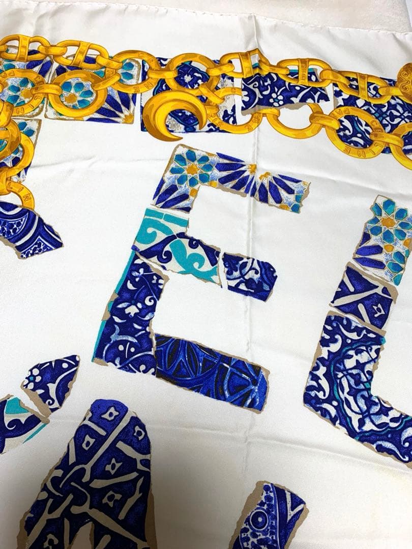 【美品】セリーヌ　CELINE　大判　スカーフ　パリ　シルク　100