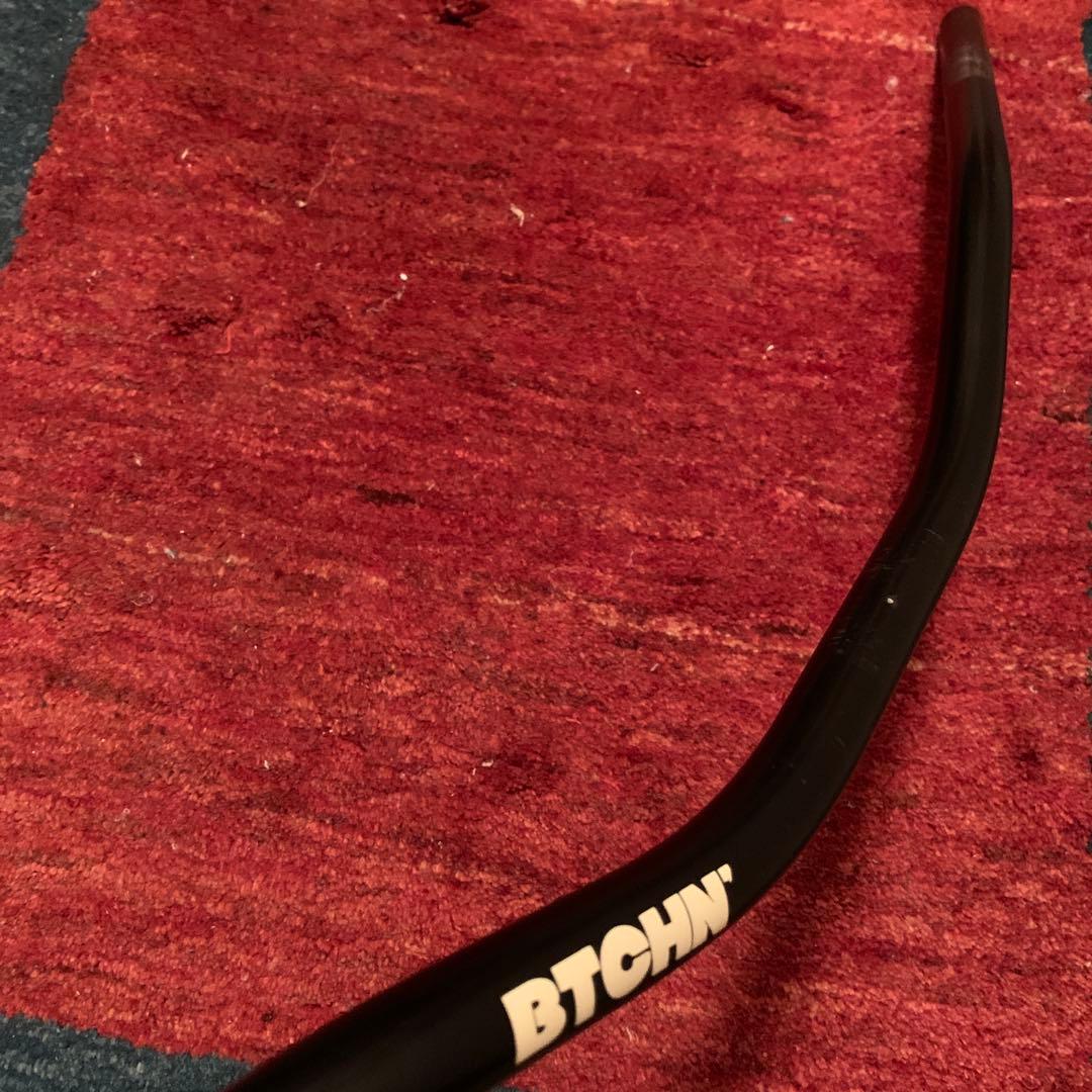 BTCHN ブラック ハンドルバー4ヶ月使用ブルーラグ　780mm ×22.2