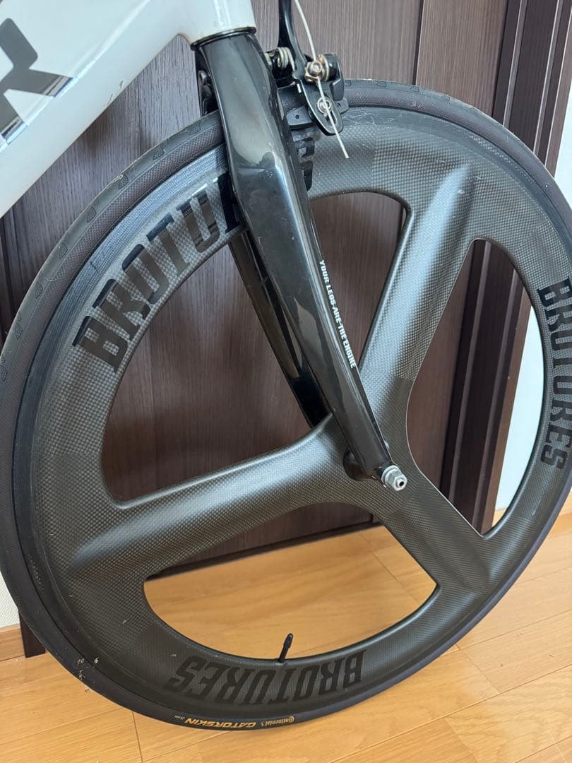 BROTURES T3 カーボンホイール　フロント、リア前後セット　タイヤ付き
