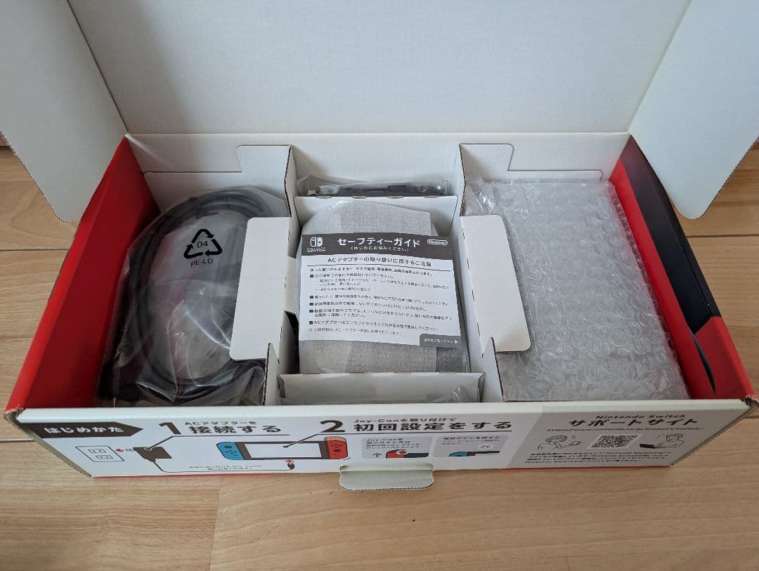 Nintendo Switch Joy-Con (L)ブルー/(R)レッド