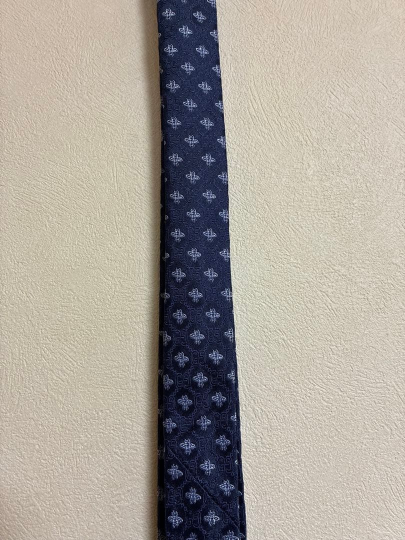 GUCCI ネクタイ　Bee