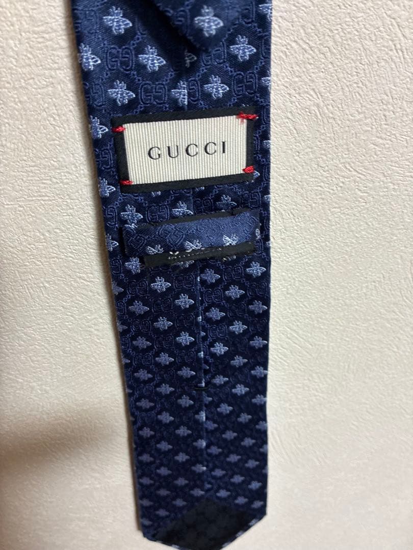 GUCCI ネクタイ　Bee