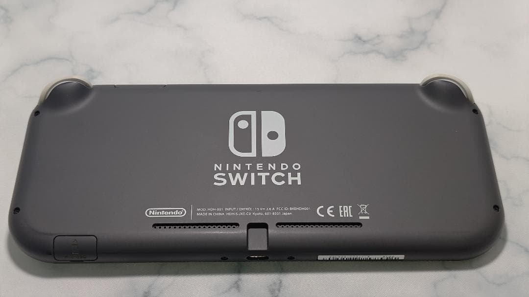 Nintendo Switch Lite グレー 本体(ハードポーチ付き)