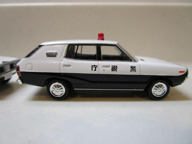 トミカLVネオ/新品未開封トミカショップニッサンスカイラインバン パトロールカー