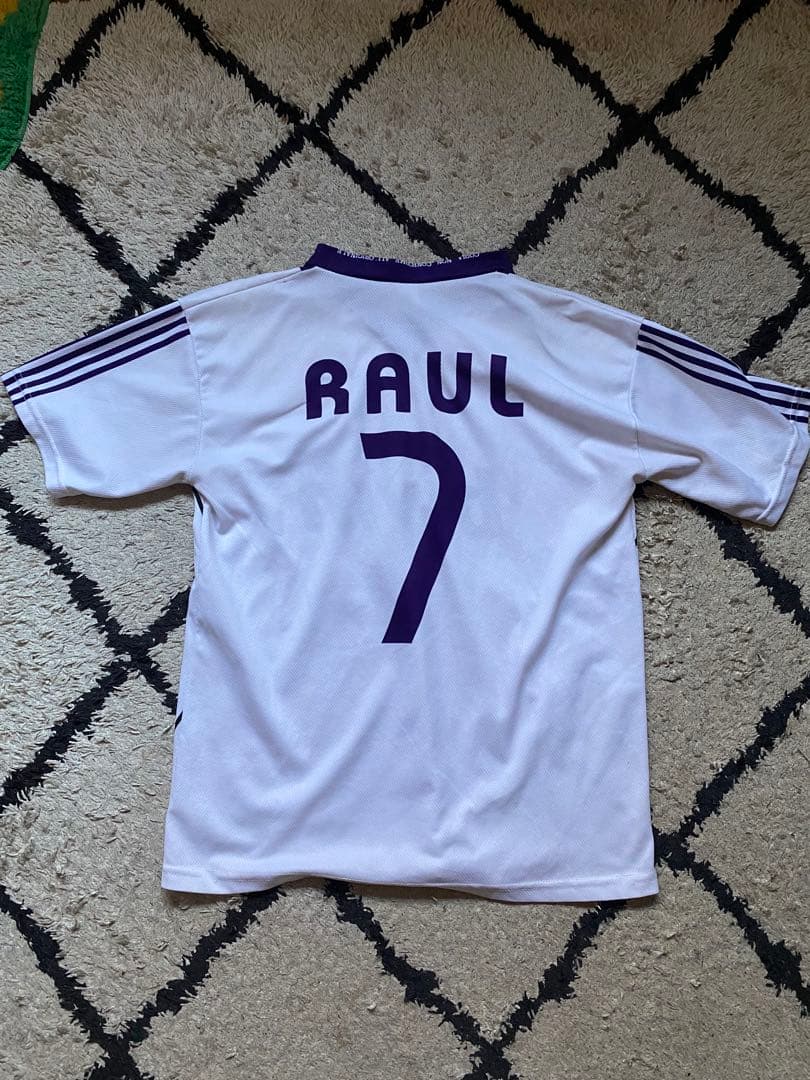 レアル・マドリード RAUL 7番 シャツ