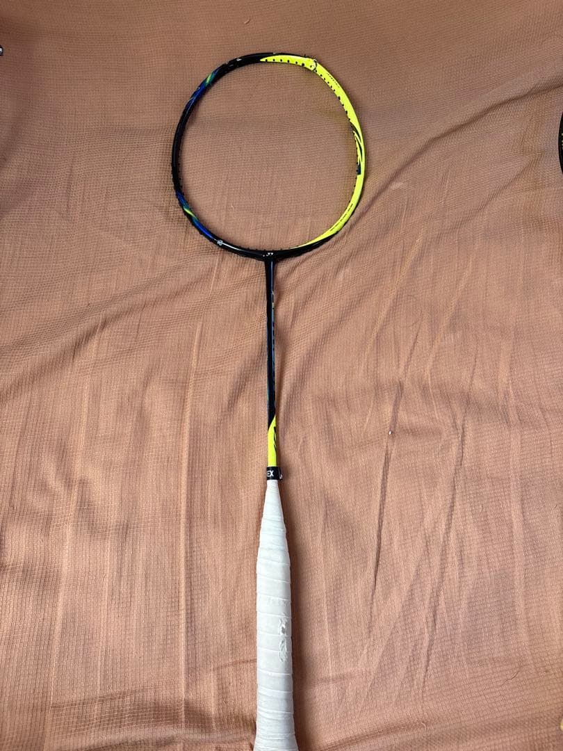 バドミントンラケット ジャンク品　4本セット アストロクス77等