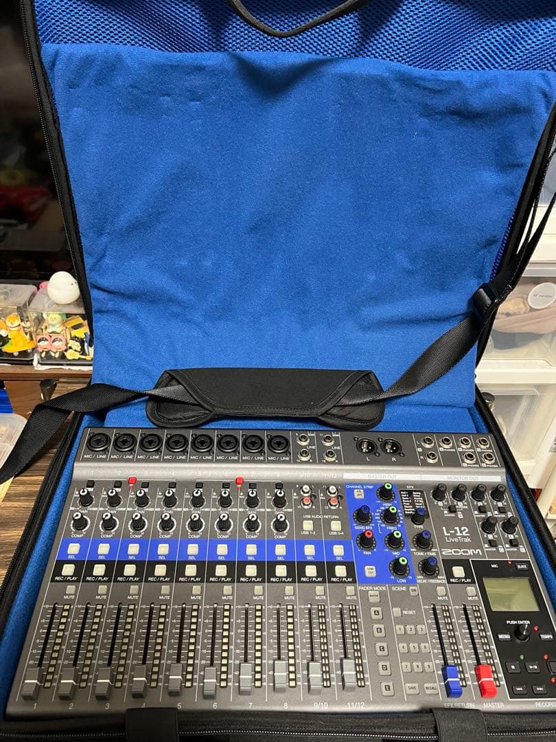 即発送 zoom L-12 専用ハードケース付き　動作に難あり