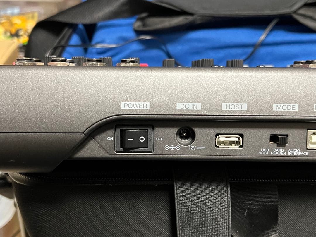 即発送 zoom L-12 専用ハードケース付き　動作に難あり