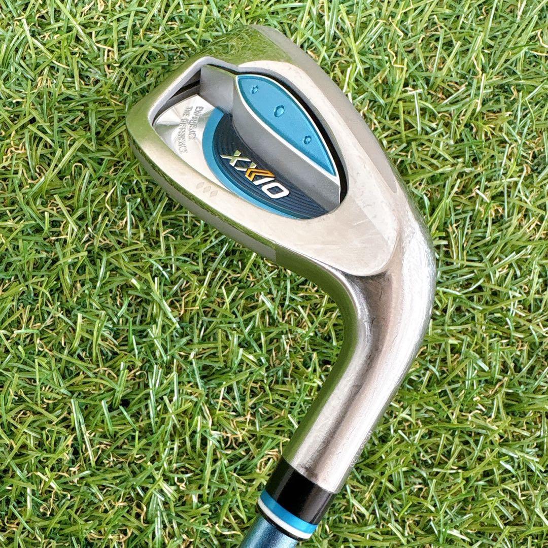 美品　試打のみ　ゼクシオ13 レディース　7番アイアン 単品　L 女性用　②