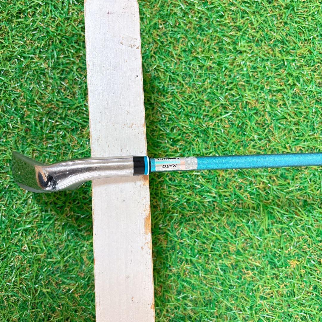 美品　試打のみ　ゼクシオ13 レディース　7番アイアン 単品　L 女性用　②