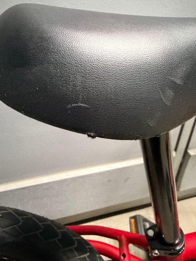 へんしんバイクC14 RUBY RED ルビーレッド　赤　ペダル付き