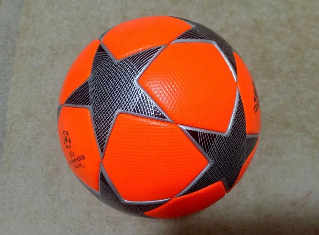 S*y様 【激レア】チャンピオンズリーグ フィナーレ 5号 公式試合球 サッカー