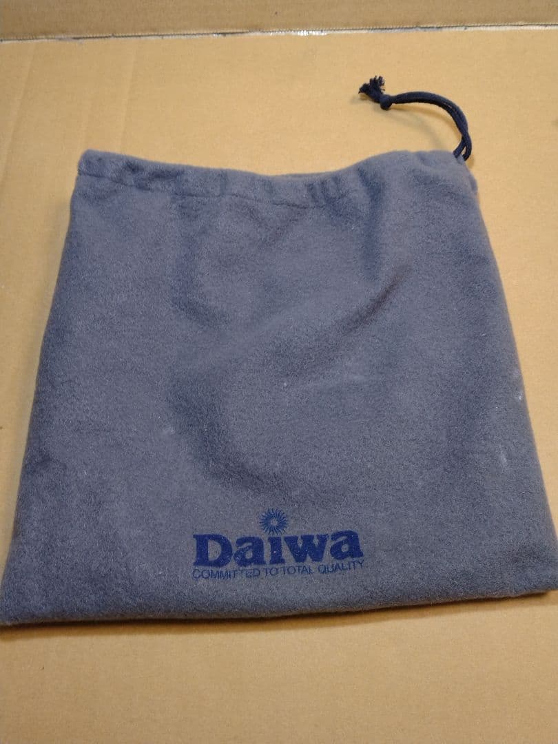 中古美品　Daiwa タナコン BULL 1000Fe