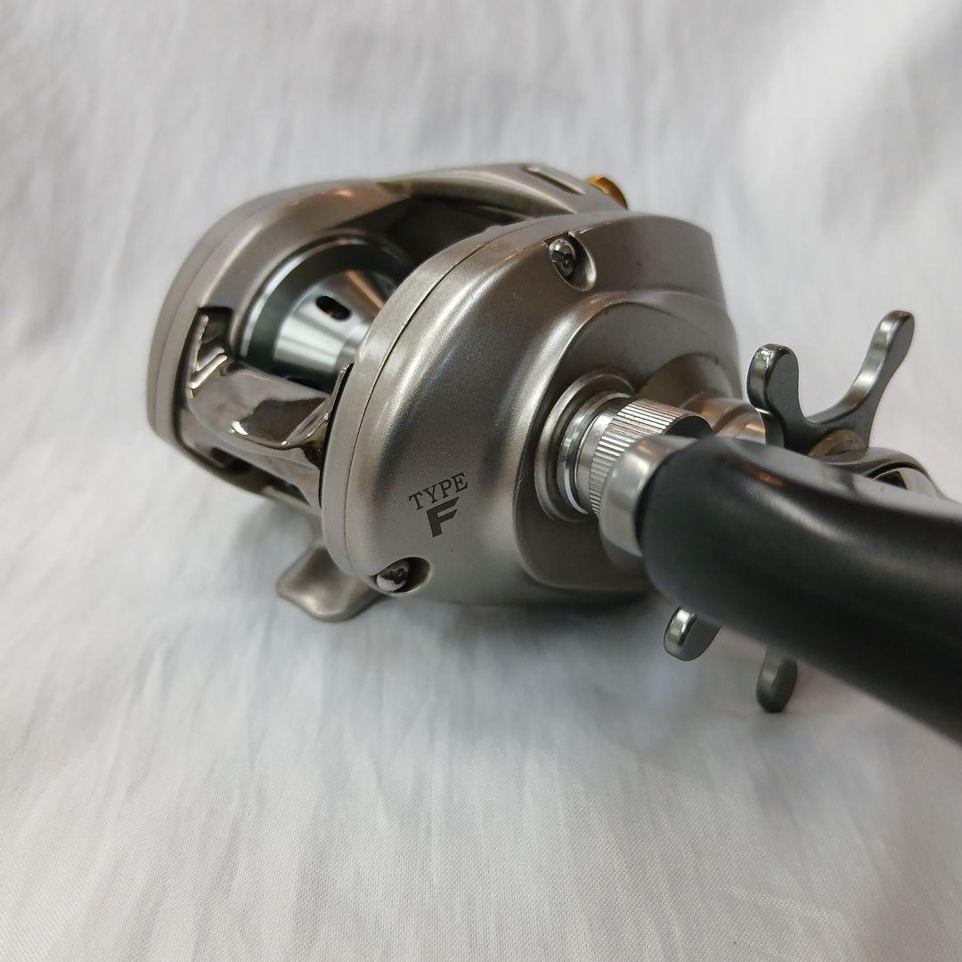 DAIWA　アルファス　タイプF 右　ベイトリール