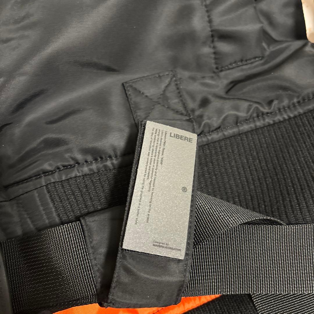 新品【LIBERE リベーレ】MA-1 フード付きダウンベスト 黒