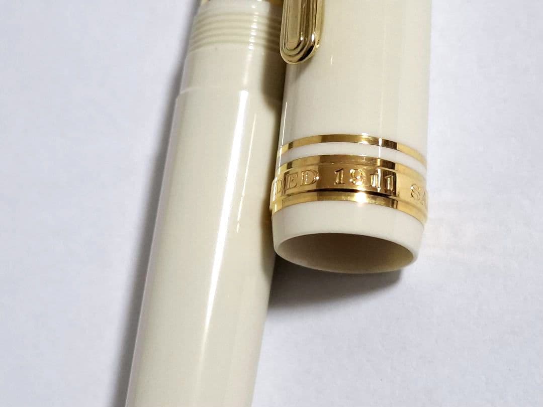 極希少　Sailor　ふでdeまんねん　アイボリー　14K　NAG　長刀研ぎ