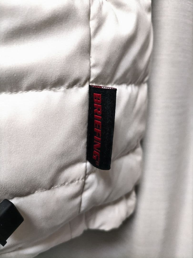 ブリーフィングゴルフ×タイオン　ダウンベスト　パーテックス　23年モデル