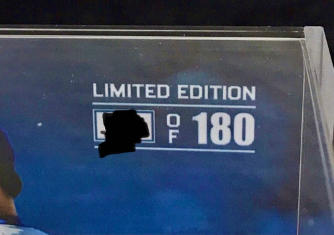 限定180個 山本由伸 MLB初勝利記念 直筆サインボール 特製展示ケースセット