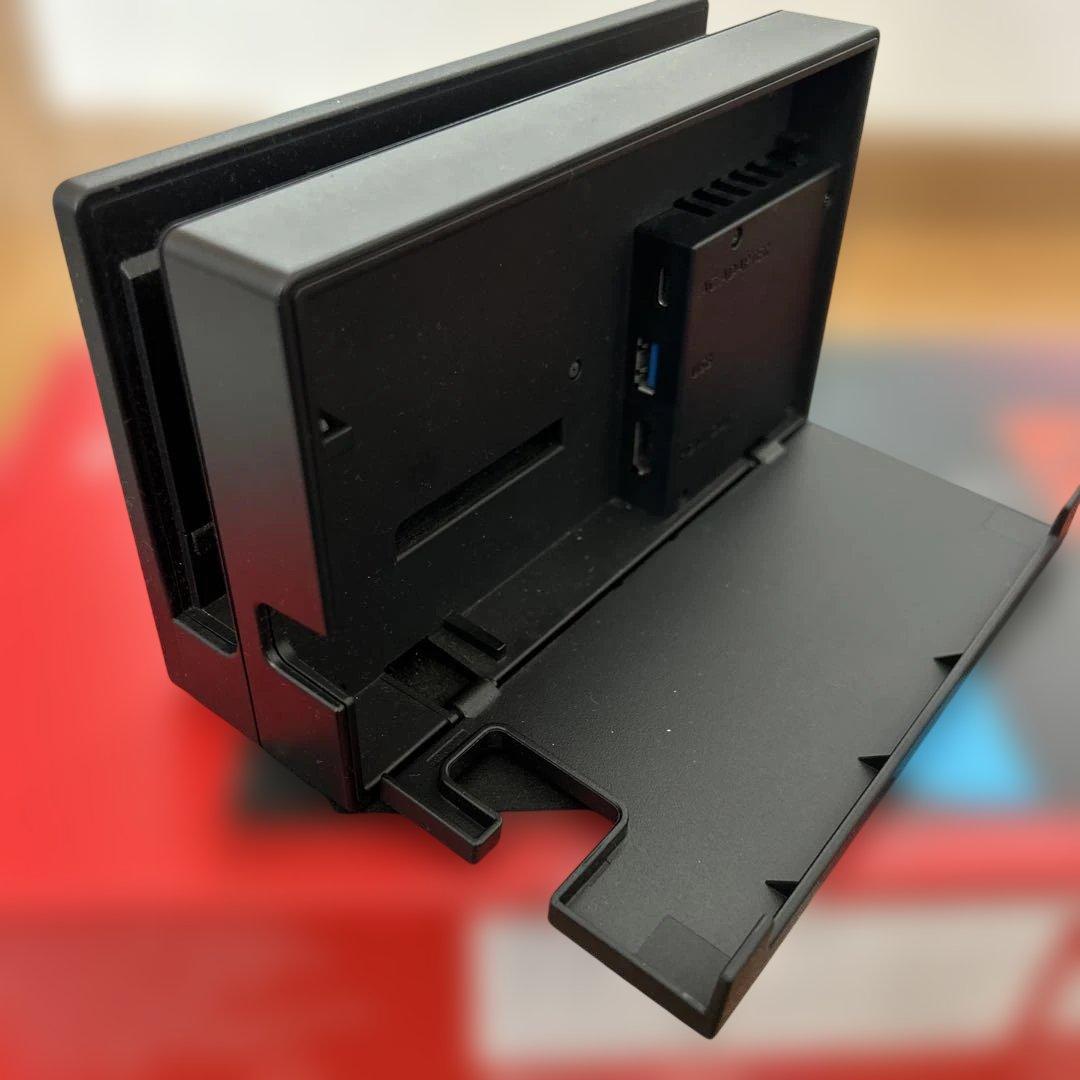 Nintendo Switch 本体 赤/青 コントローラー　ソフト3本付き