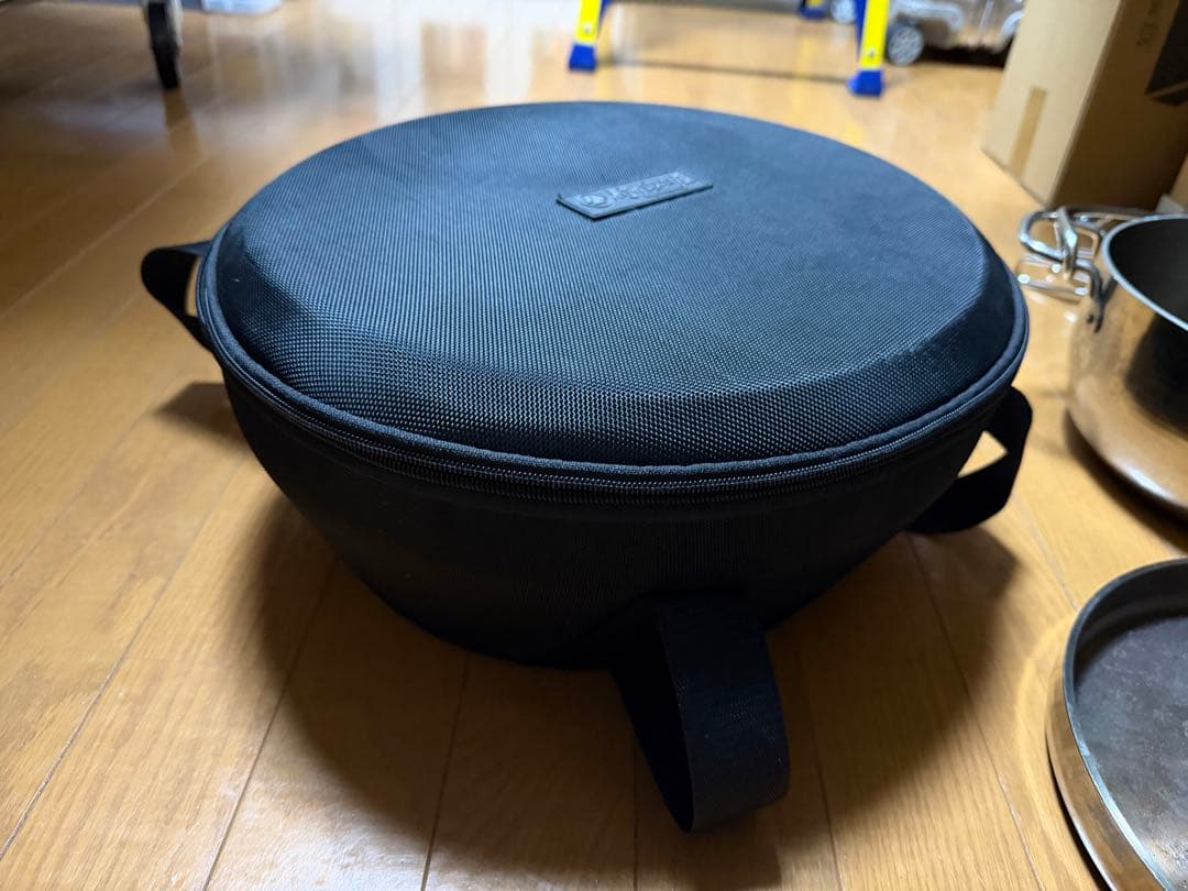 【村の鍛冶屋】ダッチオーブン10インチ“取っ手 ケースセット\"※3回使いました