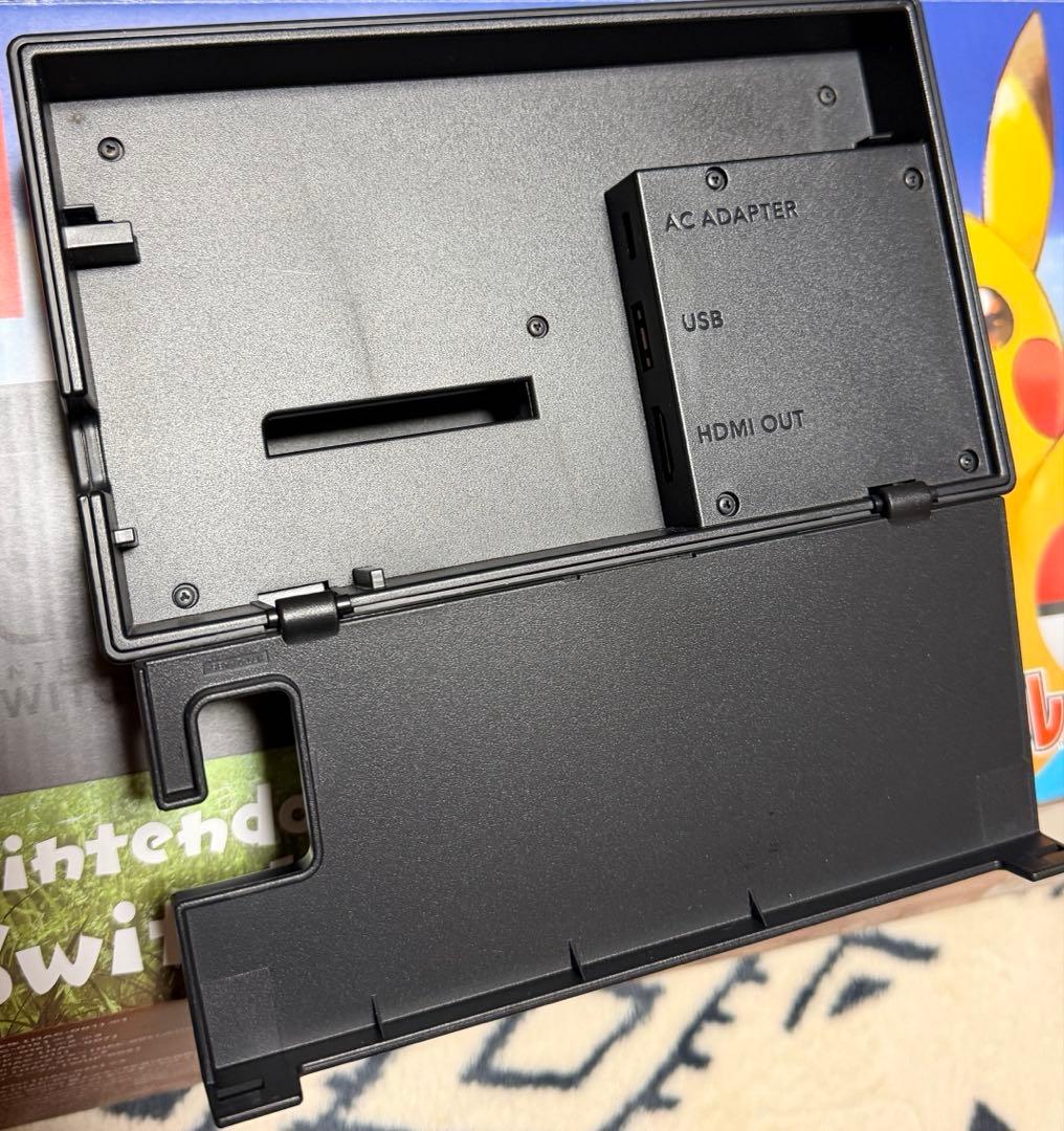 【送料込】Nintendo Switch ピカブイ 本体 Joy-Con