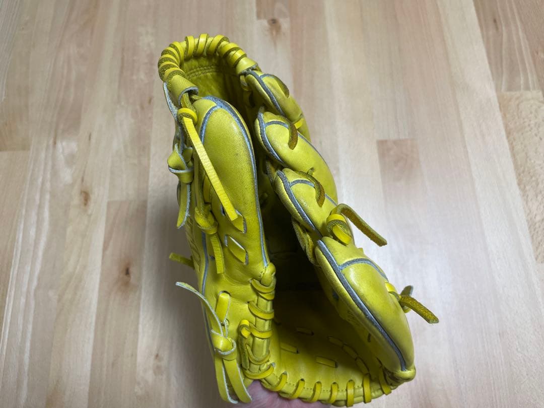 アンダーアーマー　一般軟式　投手用