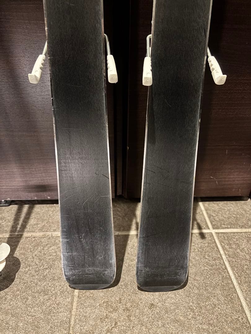 【HEAD】スキー板【127cm 】【ポール100㎝】【ブーツ23㎝】【美品】