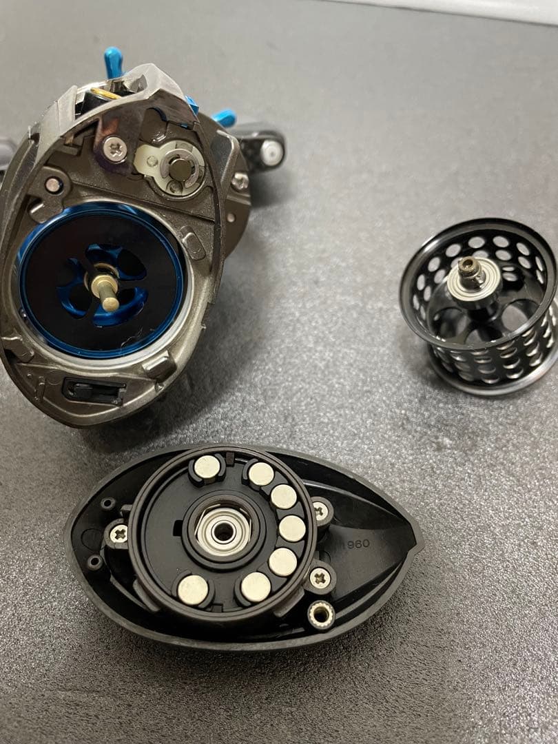 アブガルシア レボ LT6-Lベイトリール　カスタム（替えスプール付き）