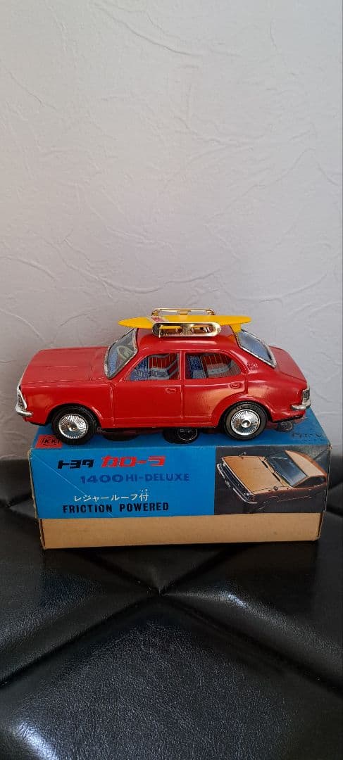 三友　トヨタ　カローラ1400　ハイデラックス　ブリキ当時物