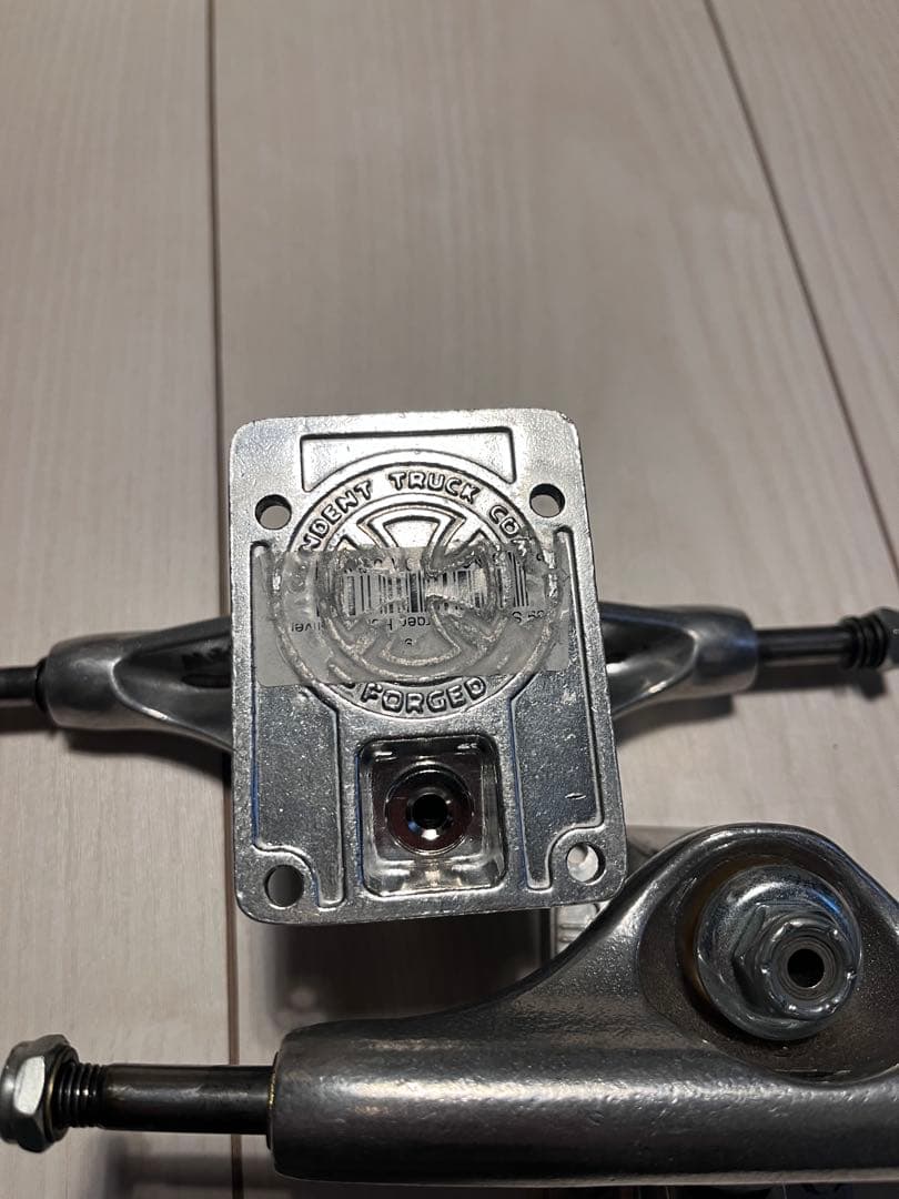 インディペンデントトラック　ロゴ入り　139ホラー