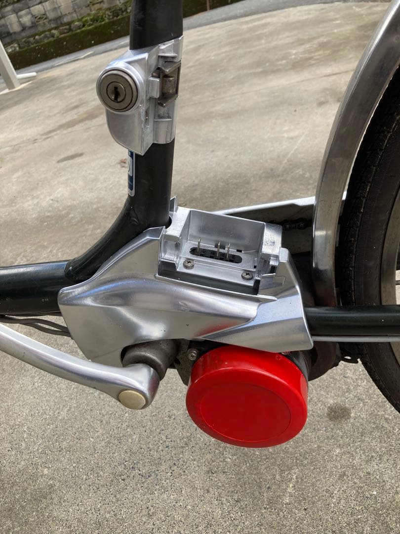 パナソニック電動アシスト自転車 シティタイプ モスグリーン色　バスケット付き